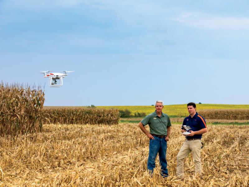Летательные аппараты в виде дронов для фермеров</